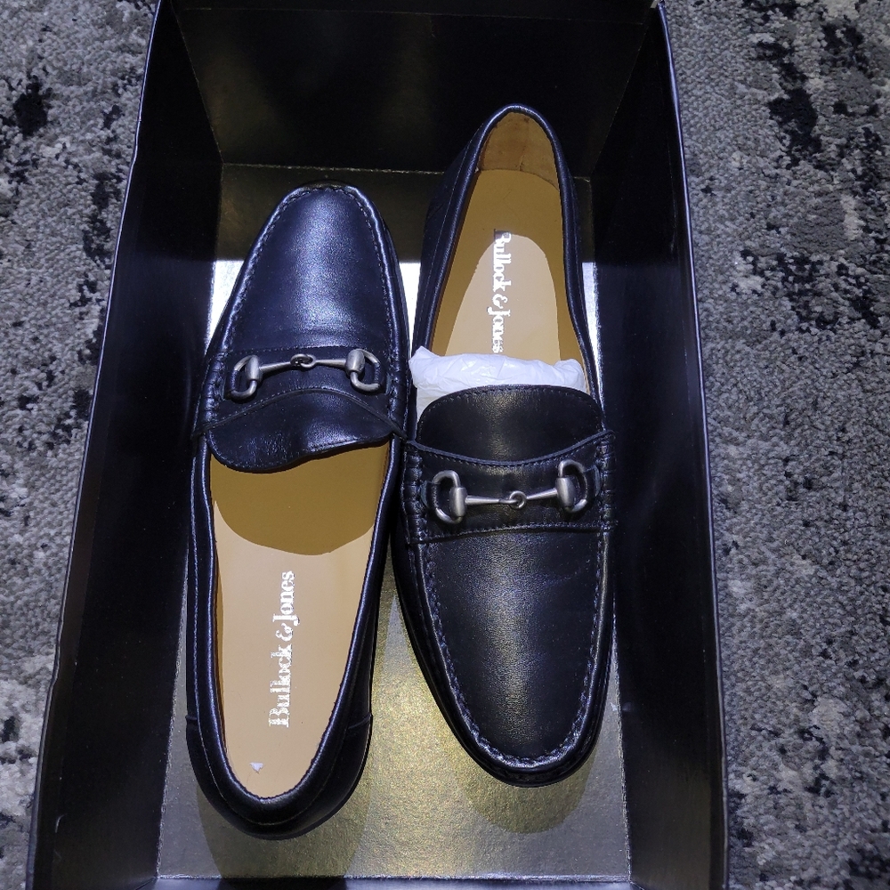Bullock and Jones size 9 men's loafers